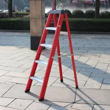 Fiberglass vs. Aluminum Ladder. Which Ladder Is Better?