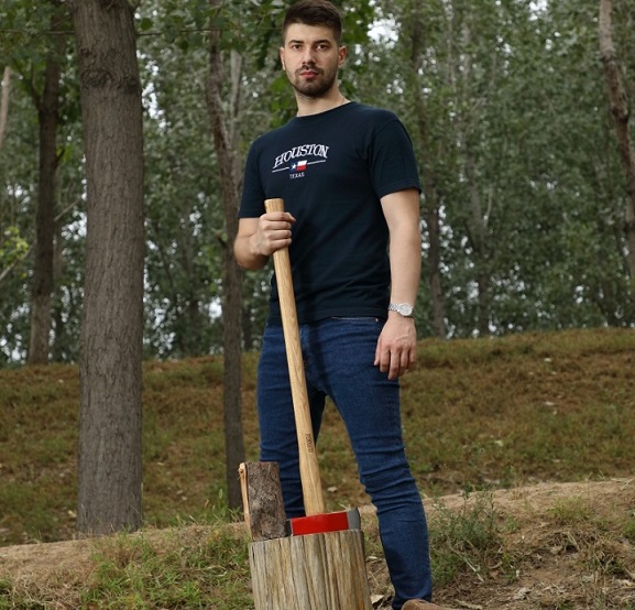 heavy wood splitting maul axe